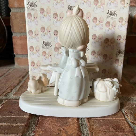 Vtg Precious Moments Press On Figurine w/ Box - Picture 8 of 9